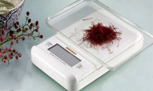 هر مثقال زعفران چند گرم است؟