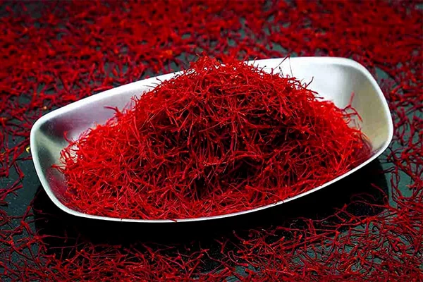 خشک کردن زعفران با اتو